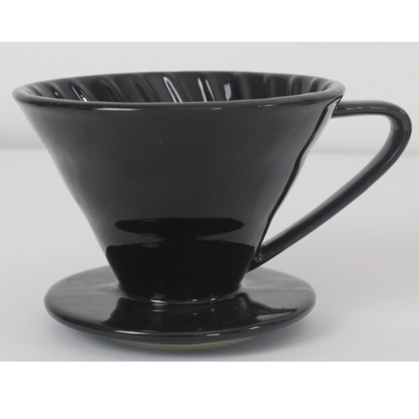 Dripper v60 de cerámica color negro, vista completa - Sorbo Perú